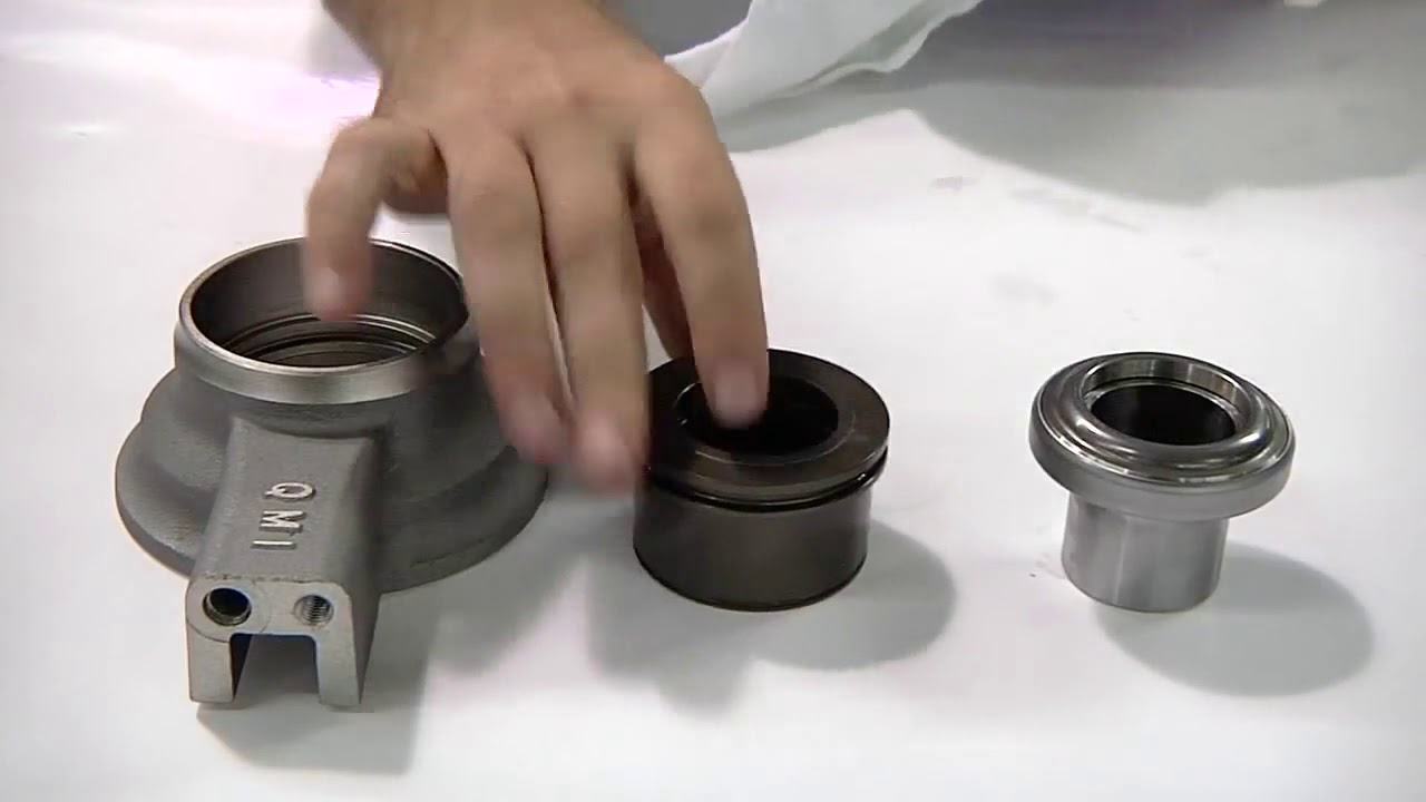 Quarter Master Quick Tech  Hydraulic Bearing Seal Replacement