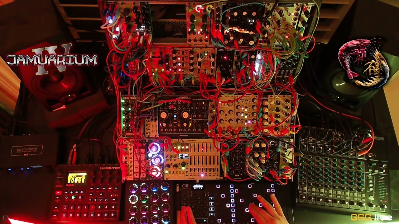 Live Techno 30 - JAMUARIUM IV SYNTHON - improvised electronic dance music - 127 bpm
