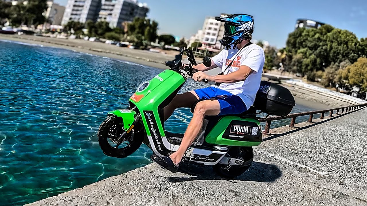 ELEKTRO ROLLER im MEER ☠️