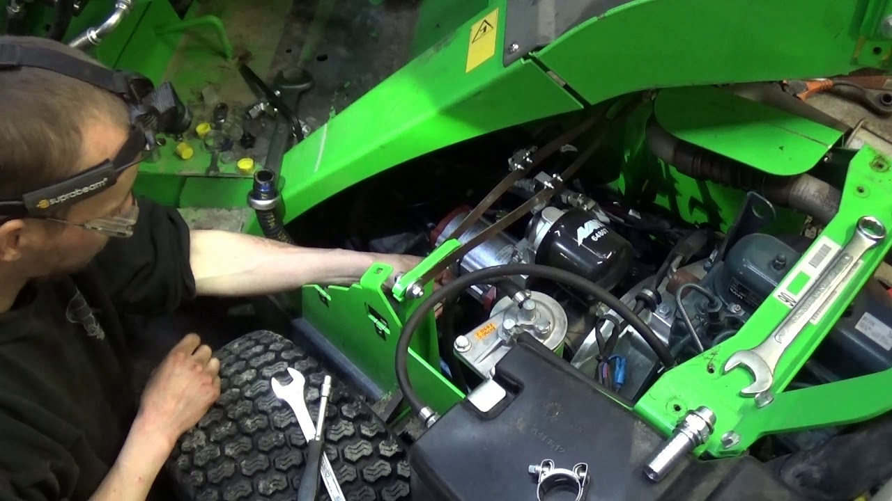 Hydrauli pumpujen vaihto isompaan Avant 528 Vm12 osa 2 / 3