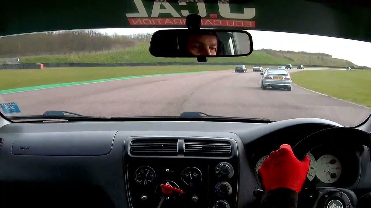 Thruxton 12/3/25 morning session, civic Ep3, Ford orion.