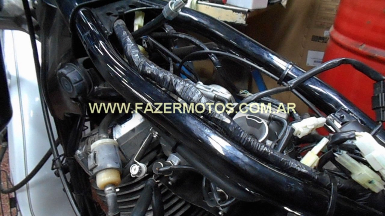 Prueba de carga de combustible en cubas por bomba en Yamaha V Star Classic 650