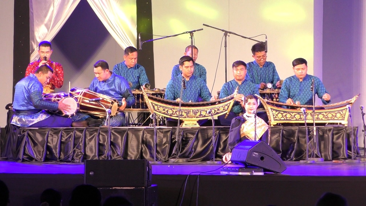 การบรรเลงและขับร้อง เพลงแขกโอด สามชั้น