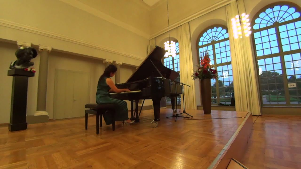 Hisako Kawamura; Fantasie-Impromptu c# op. 66