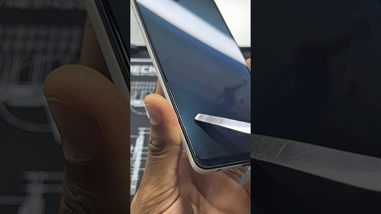 Cliente ofereceu o 13 pro Max queimado como pagamento pela manutenção do a22  