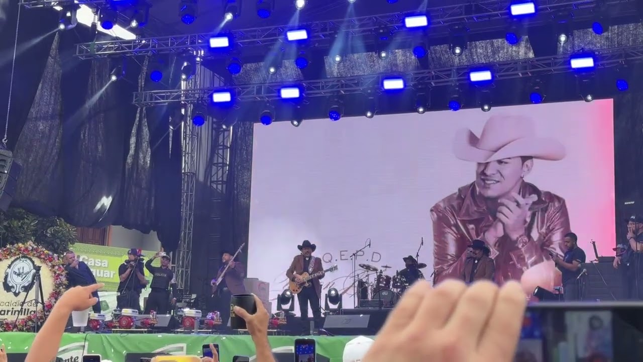 Homenaje a Yeison Jiménez, por los rayos de México, en las fiestas de Marinilla, Antioquía