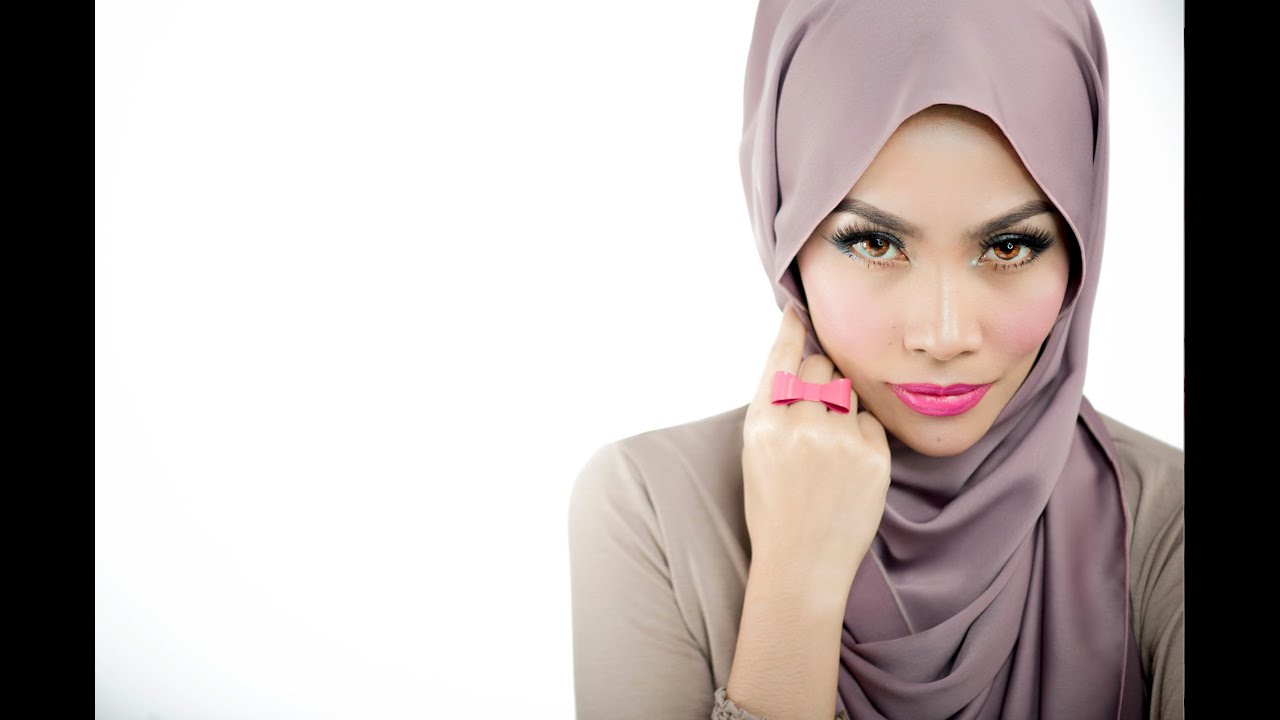 Tutorial Mekap Muka Berminyak