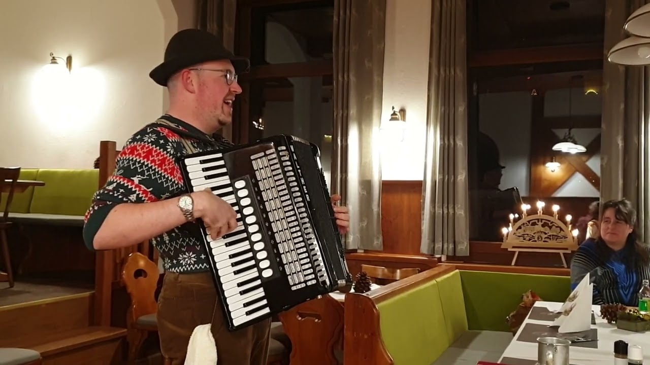 Robby Schubert mit dem Gelenauer Lied