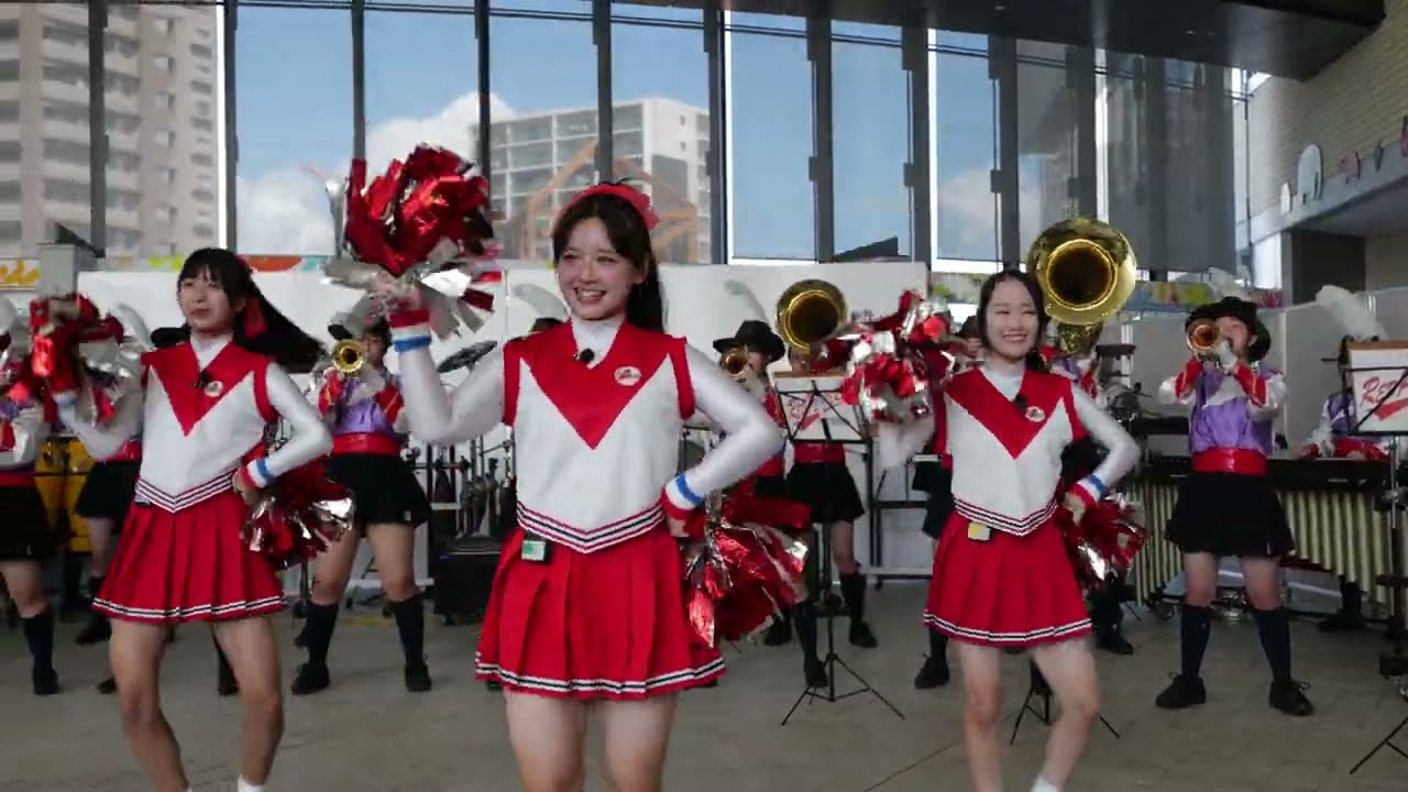 藤ノ花女子高校 マーチングバンド部「ジャンボリミッキー！」