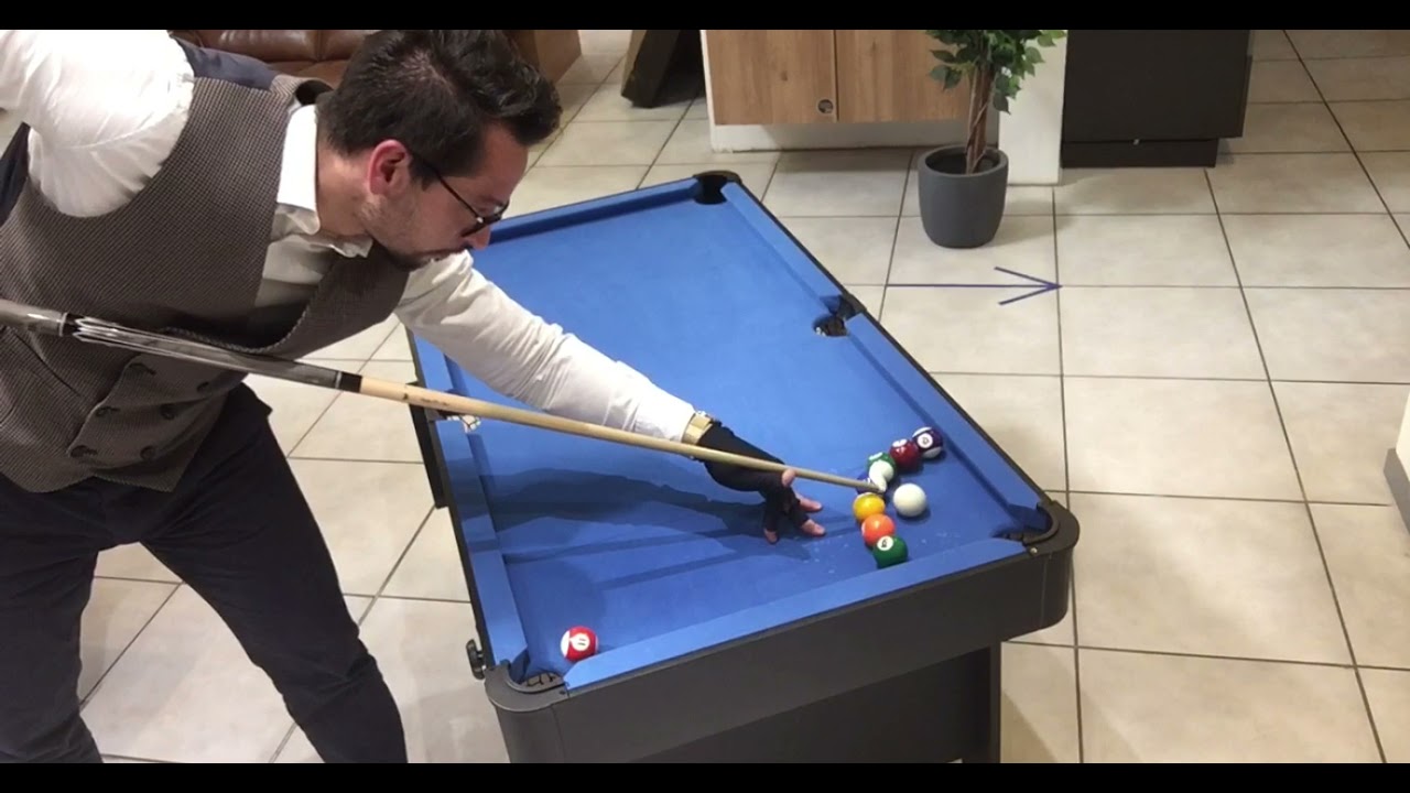 Pool Trickshots on mini table by Cuisinella team