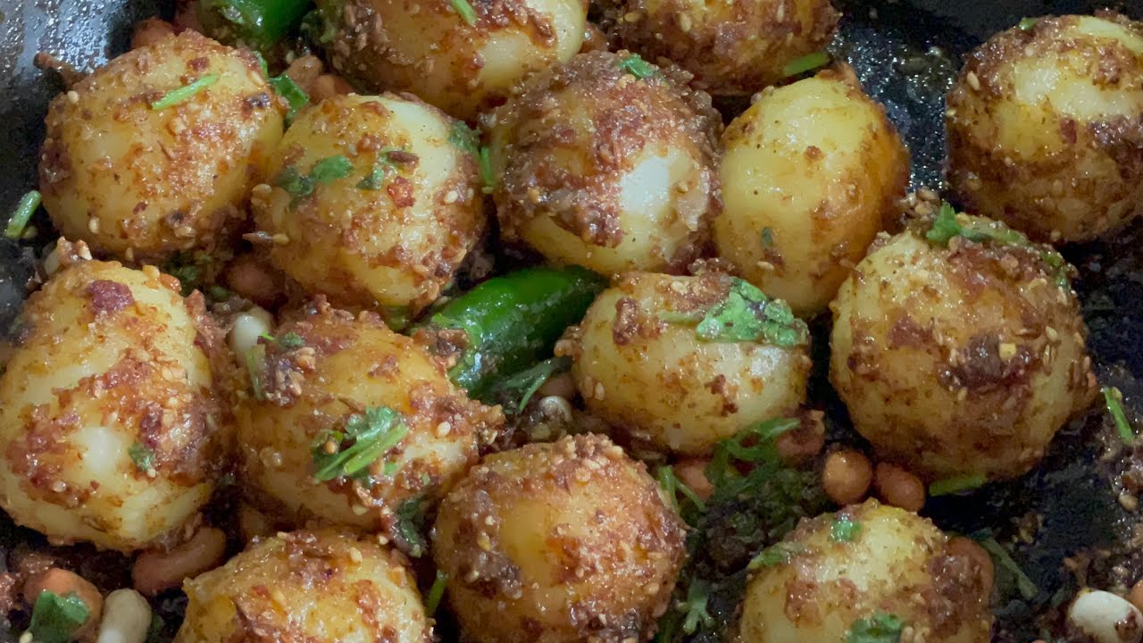 Spicy Jeera Aloo | Cumin Potato Fry | मसालेदार ज़ीरा आलू | Ami's Cooking