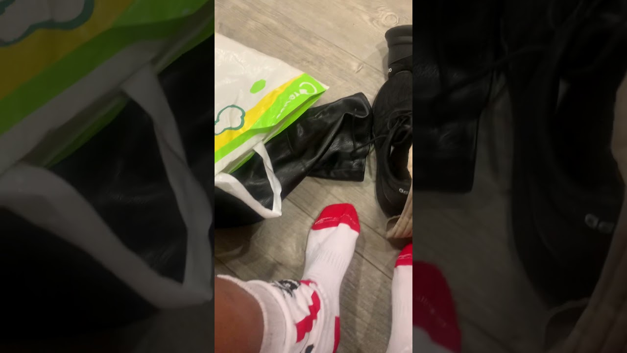Stinky smelly gym trainers #smellysocks #smellysocksfetish #feetfetish