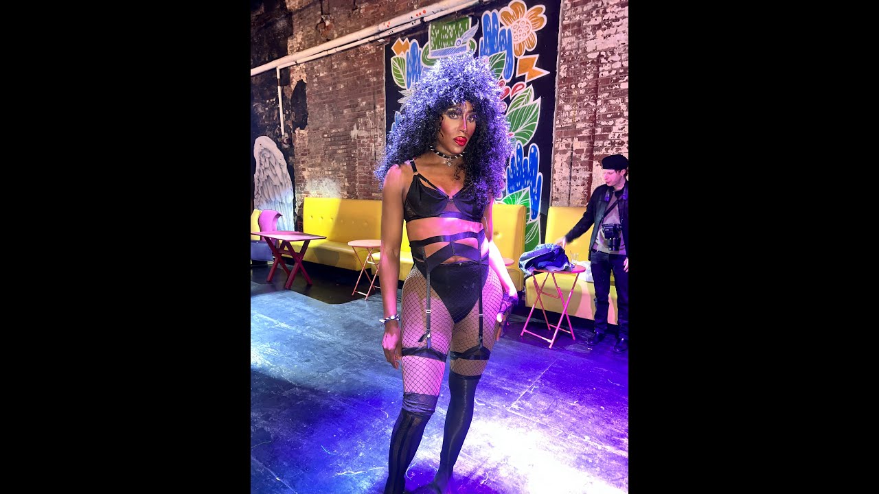 3 Dollar Bill NYC Performance