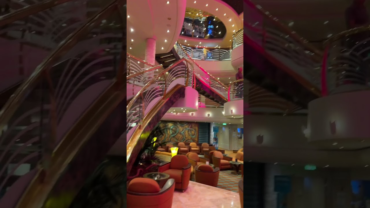 Wybierzmy się ze mną na kr&oacute;tką wycieczkę statkiem MSC Poesia! 🚢🛳️ #msc #mscpoesia #trevel #cruise
