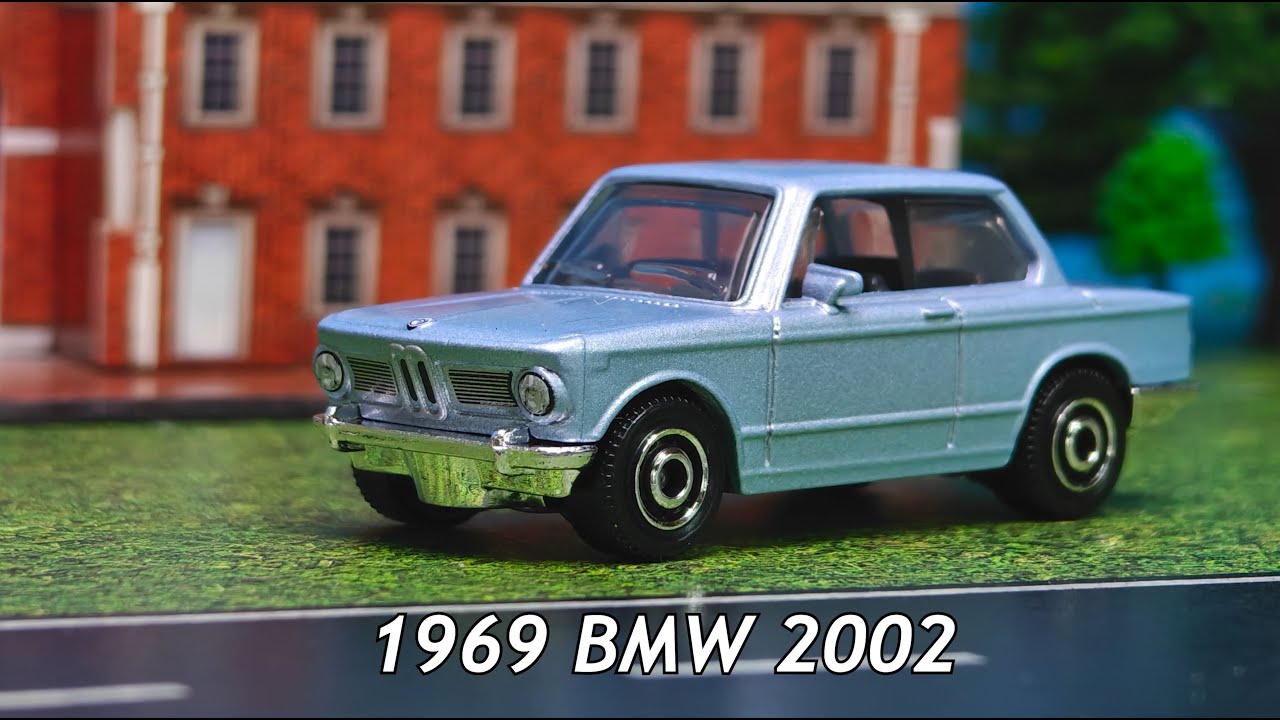 1969 BMW 2002 - (Matchbox MB1173 FYP28)