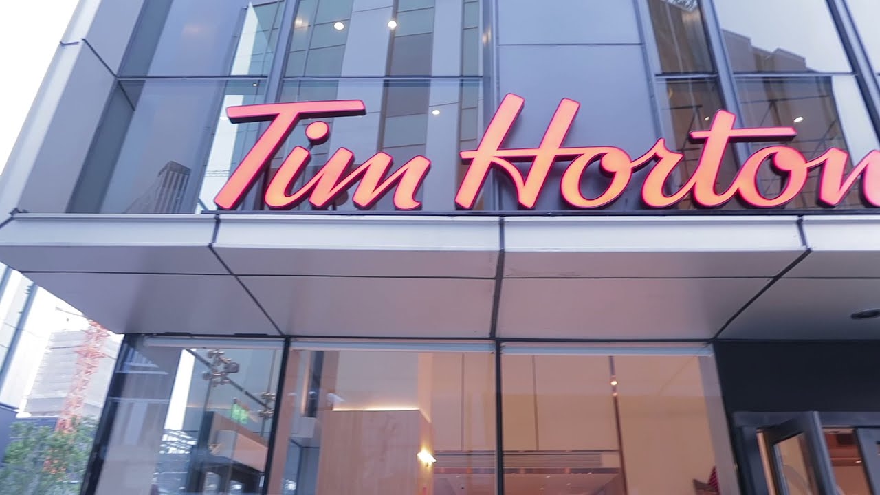 Tim Hortons in Shanghai, China with realistic commentary