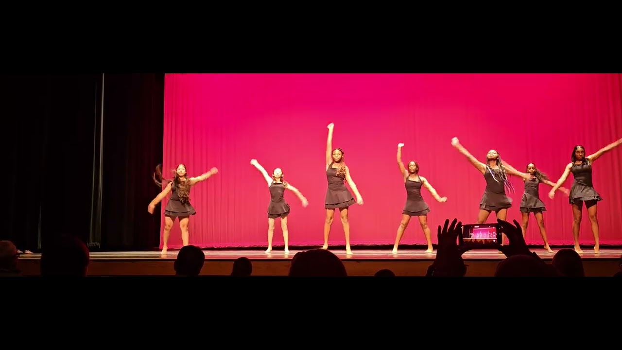 2/26 Winter Performance Senior Solos I DO NOT OWN COPYRIGHTS TO THE MUSIC 
