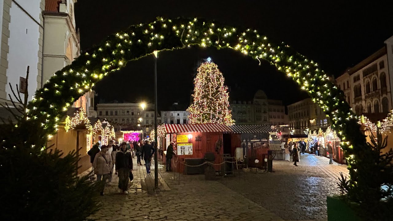 OLOMOUC Walking Tour - Christmas Market #74