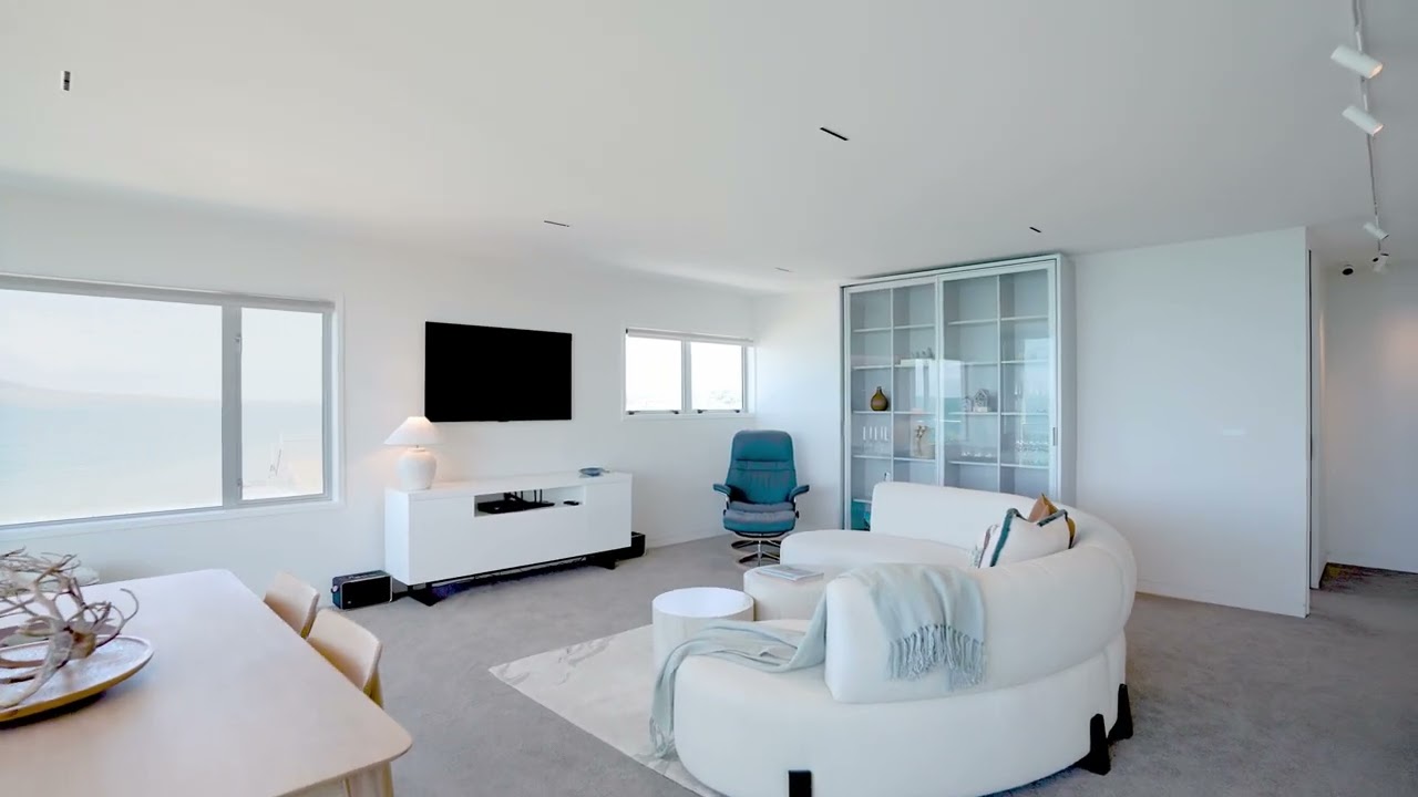 Penthouse Dreams - 13/64 Milford Road