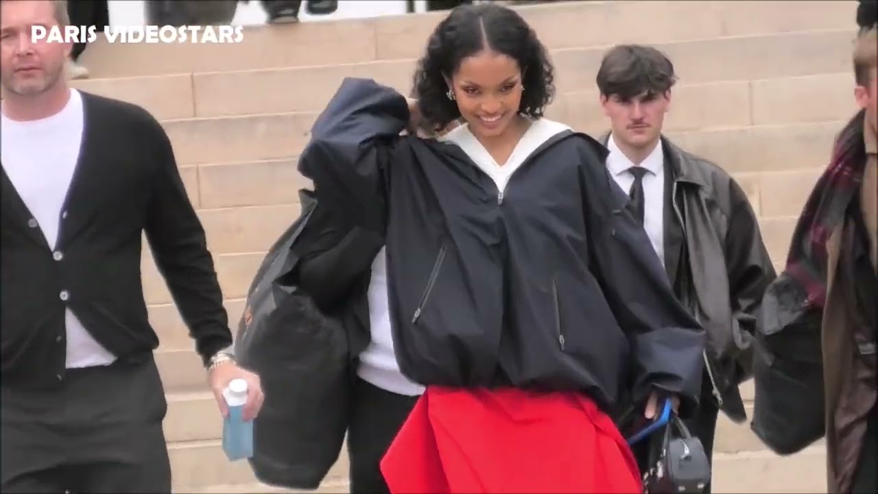 Tracee Ellis Ross and Yara Shahidi @ Paris Fashion Week 3 october 2025 show Loewe