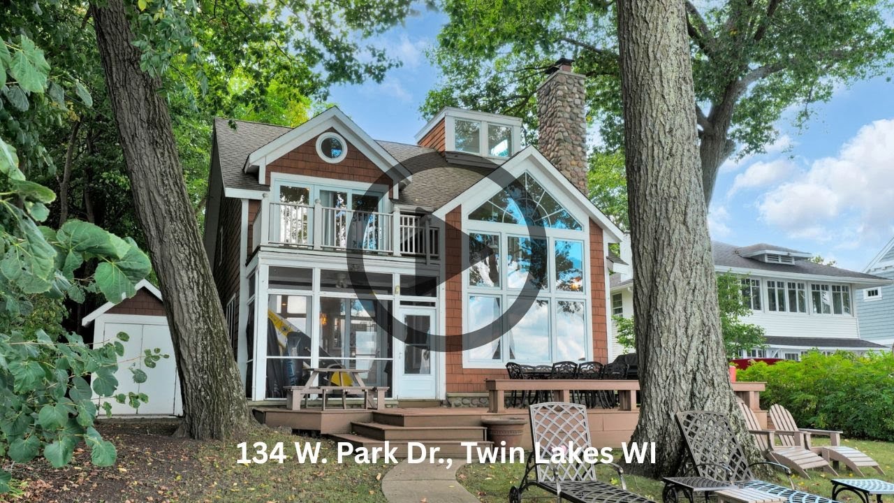 Twin Lakes Waterfront Home for Sale | 134 W Park Dr, Twin Lakes, WI