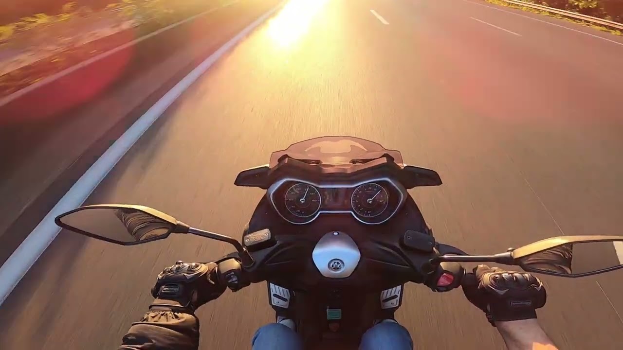 12.08.2022 7h00 A13 et Peripherique yamaha xmax 125