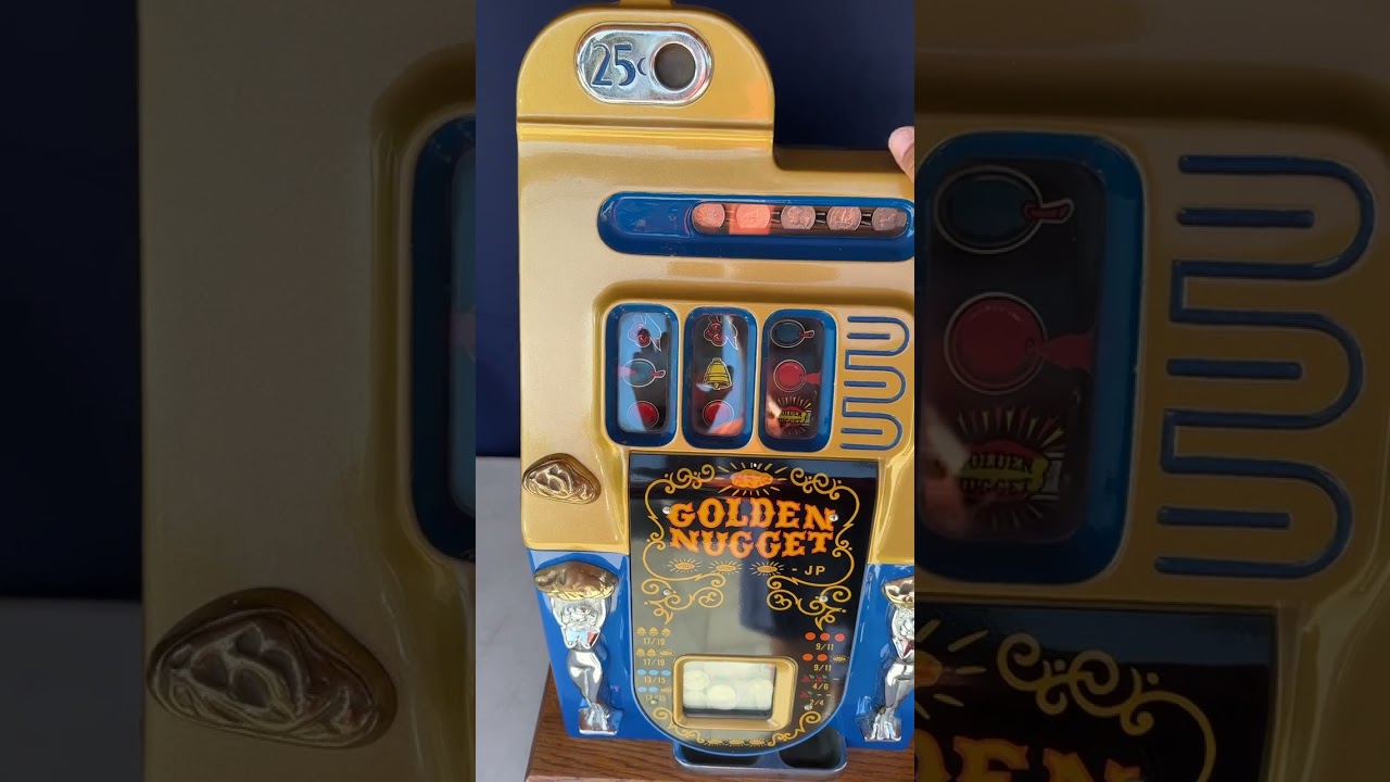 25c Golden Nugget 3 reel mechanical vintage coin op slot machine