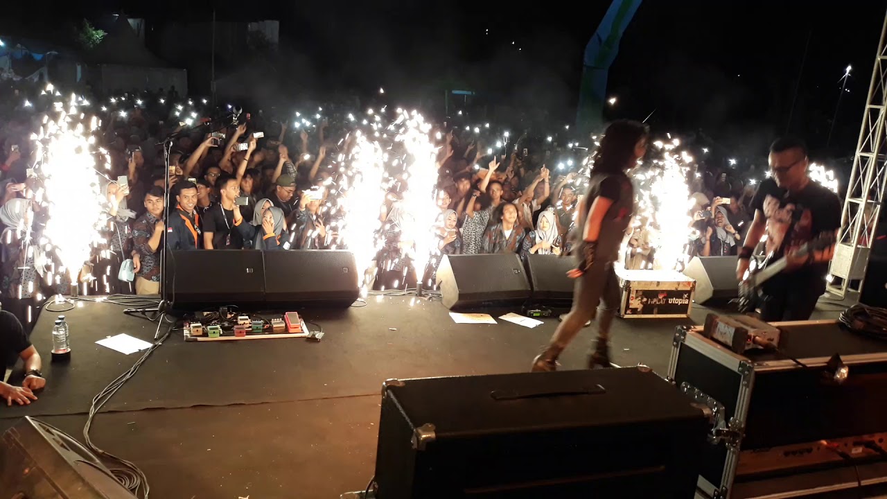 UTOPIA BAND - BABY DOLL (LIVE UNIMUS SEMARANG 2019)