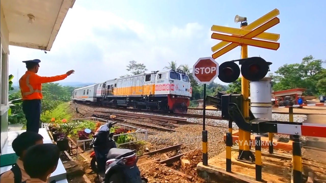 Mati Total!! Tapi.. | Perlintasan Kereta Api Patrol Cikadongdong