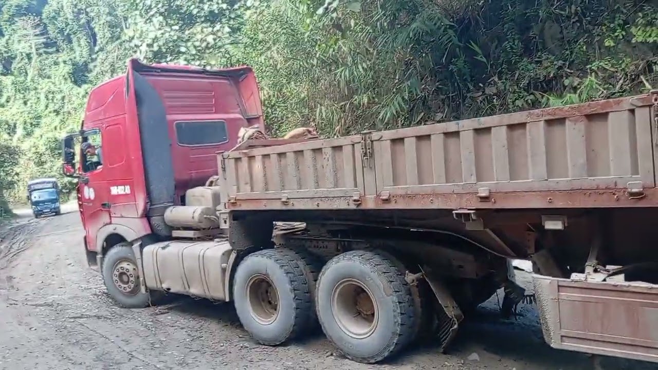 Gần tết rồi mà mưa hoài thì xe cứ như vậy đây mọi người. 