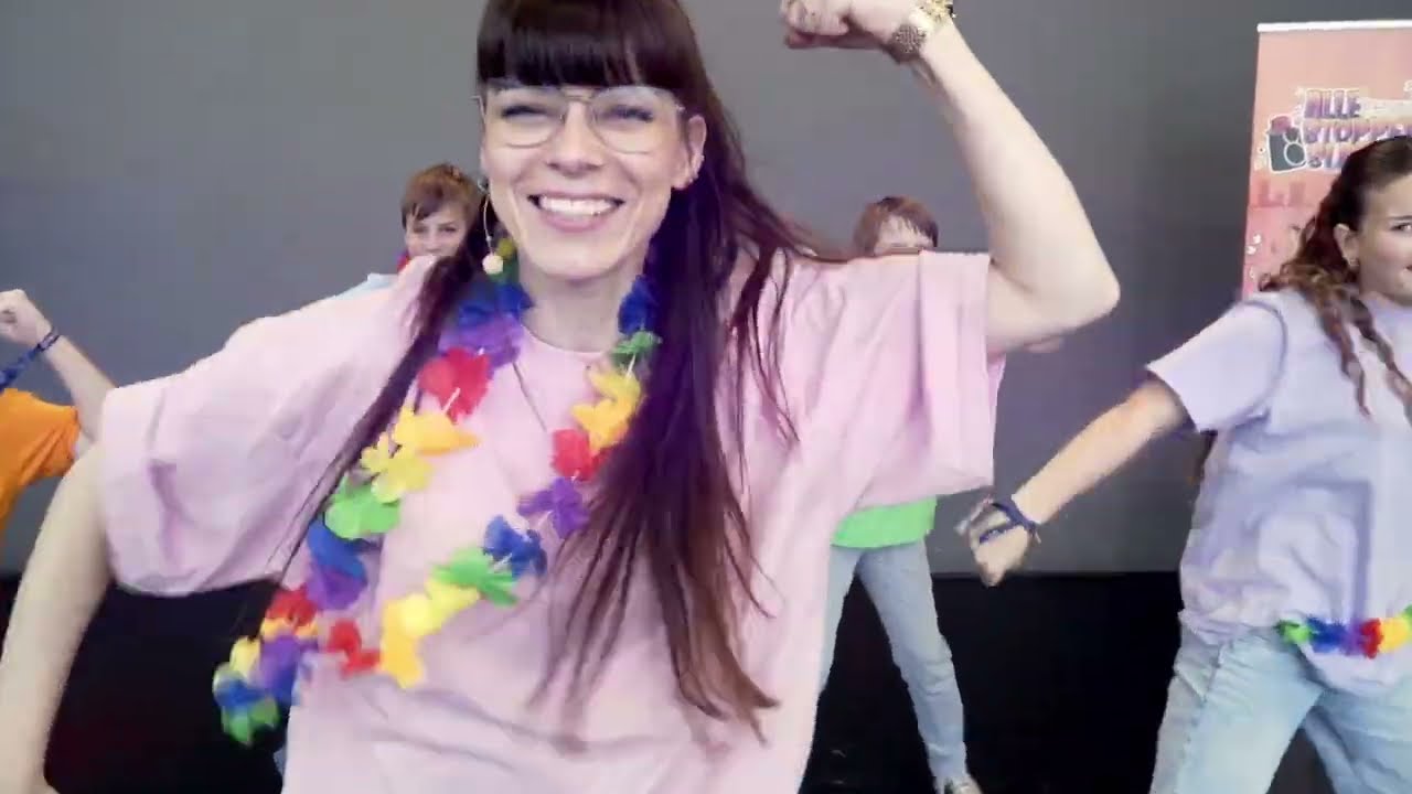 Promo dansinstructie video's afscheidsmusical 'Alle stoppen slaan door!'