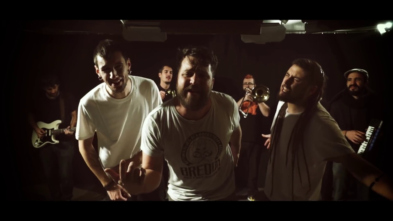 Mediterranean Roots - Generaci&oacute;n Perdida  ft. Funkiwis  (Videoclip)