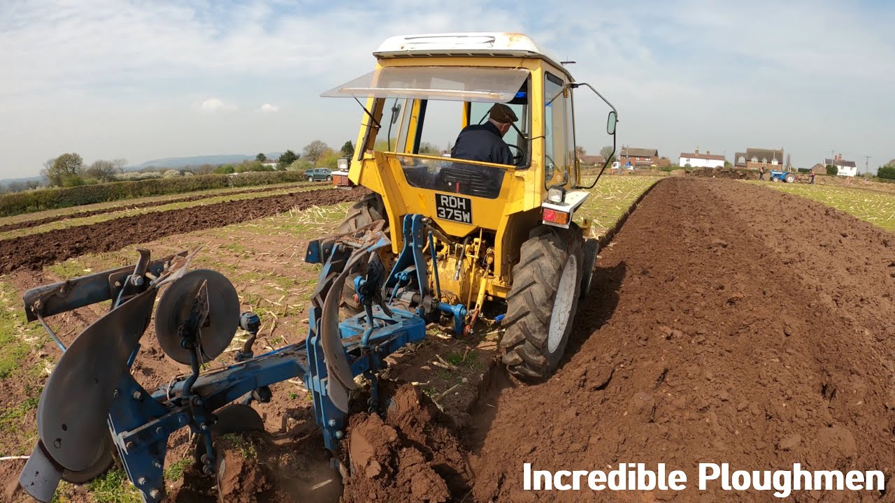 1980 Ford 333 Industrial 2.9 Litre 3-Cyl Diesel Tractor (48HP) with Ransomes Plough