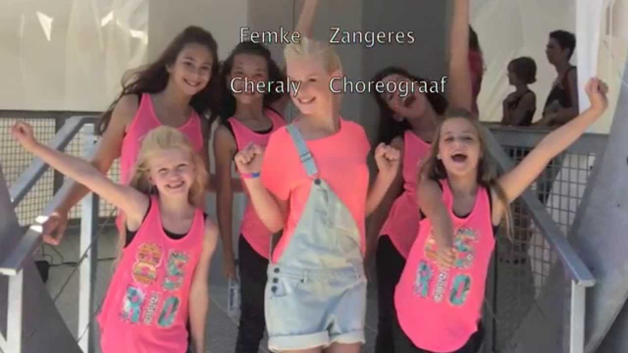 C.L.E Crew, Backstage bij de videoclip van Femke Meines. 