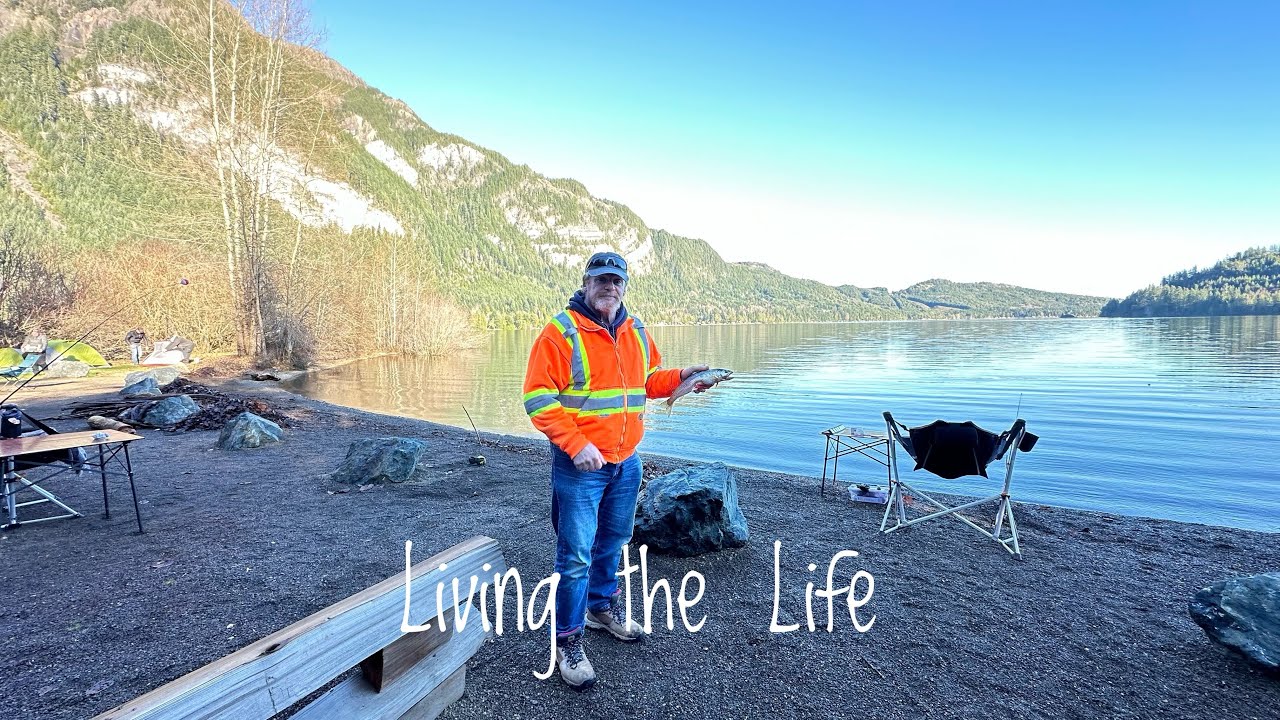 Fishing at Horne Lake - Making New Friends 