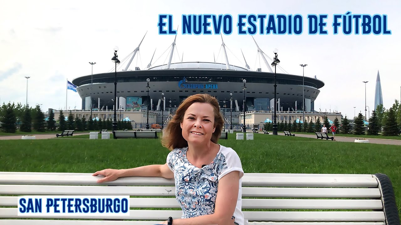 El estadio de fútbol de San Petersburgo Gazprom Arena en la isla Krestovski