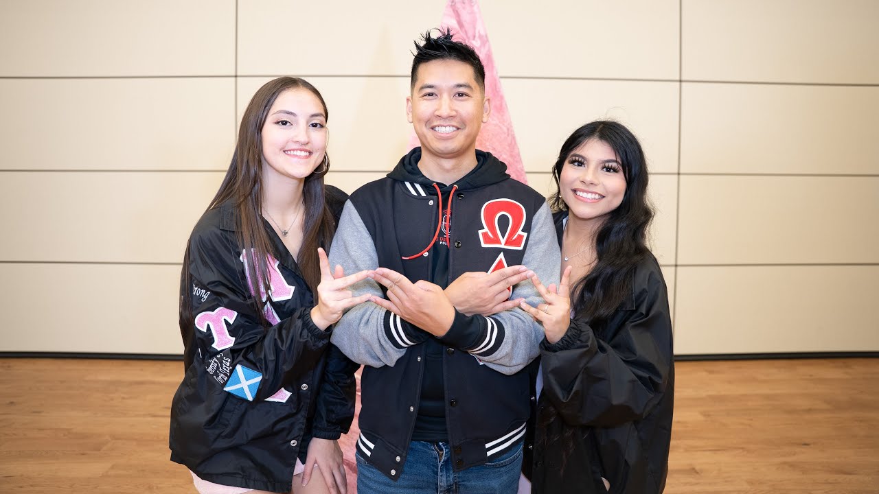 Празднование Дня основания сестринства Kappa Delta Chi! Университет Северного Техаса!