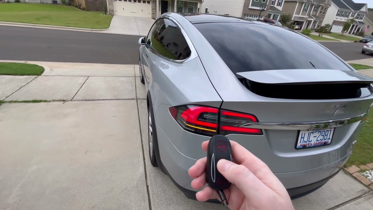 Model X 2016 года — руководство по началу работы