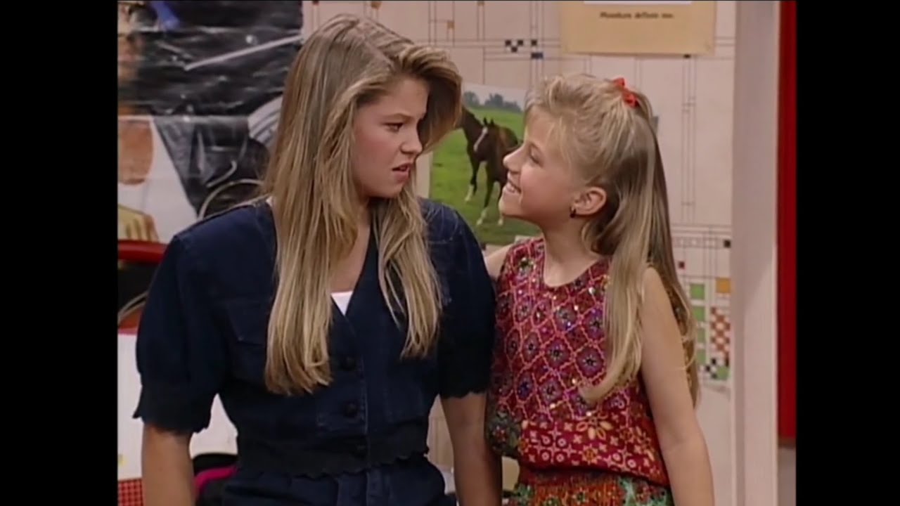 Full House - Stephanie embarrasses DJ