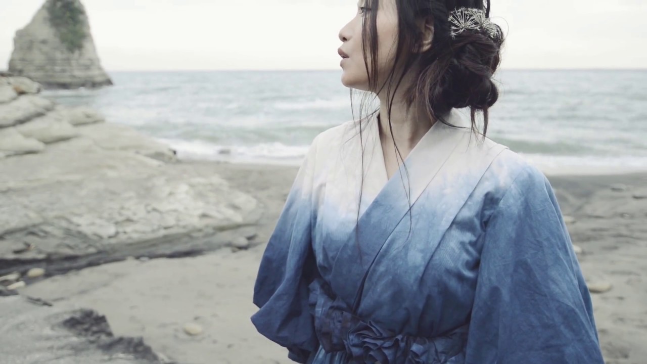 山原  Yanbaru /  里アンナ  Anna Sato　奄美民謡