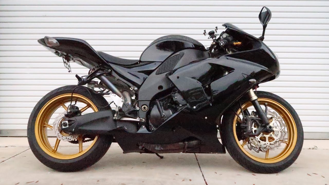 Rebuilding a Wrecked 2006 ZX10R Wrecked Bike Rebuild (Part 3)