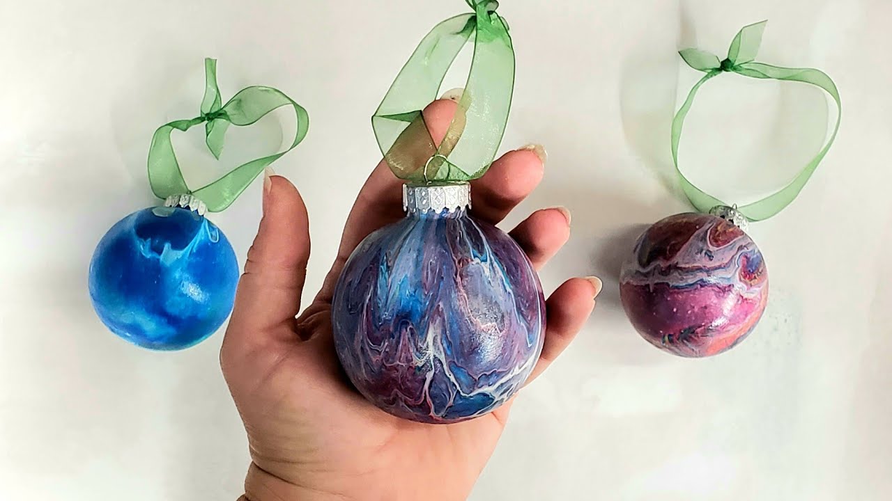 Acrylic Pour Christmas Ornaments 2019  - Easy DIY