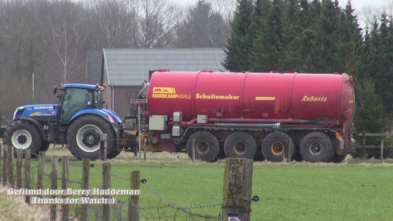 Bemesten 2017; New Holland T7050 met 4 assige Schuitemaker Robusta giertank - Vredo VT3936 in actie