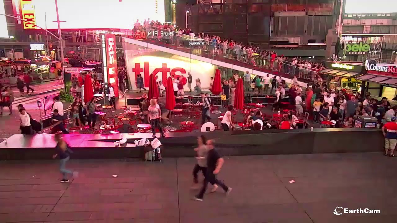 EarthCam Exclusive: Times Square Chaos from Three Angles