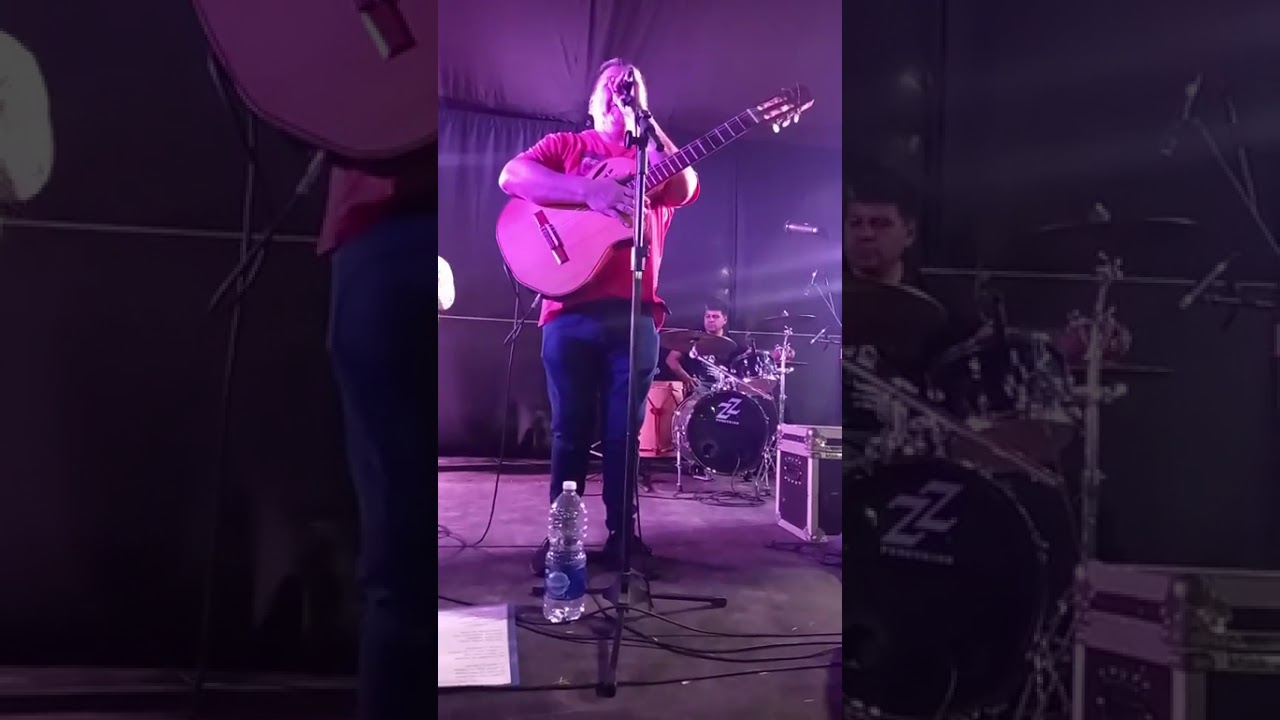 Cesar Monasterio .En Plaza Don Pedro. Luzuriaga . Acompañado por Gaby Bajo .Norberto Bata . Ale Gui 
