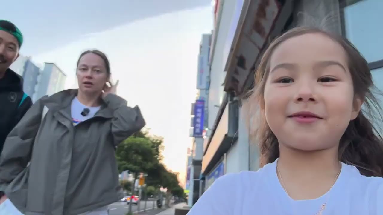 흔한 주말 저녁, 아이들과 삼겹살 먹으러 가는길