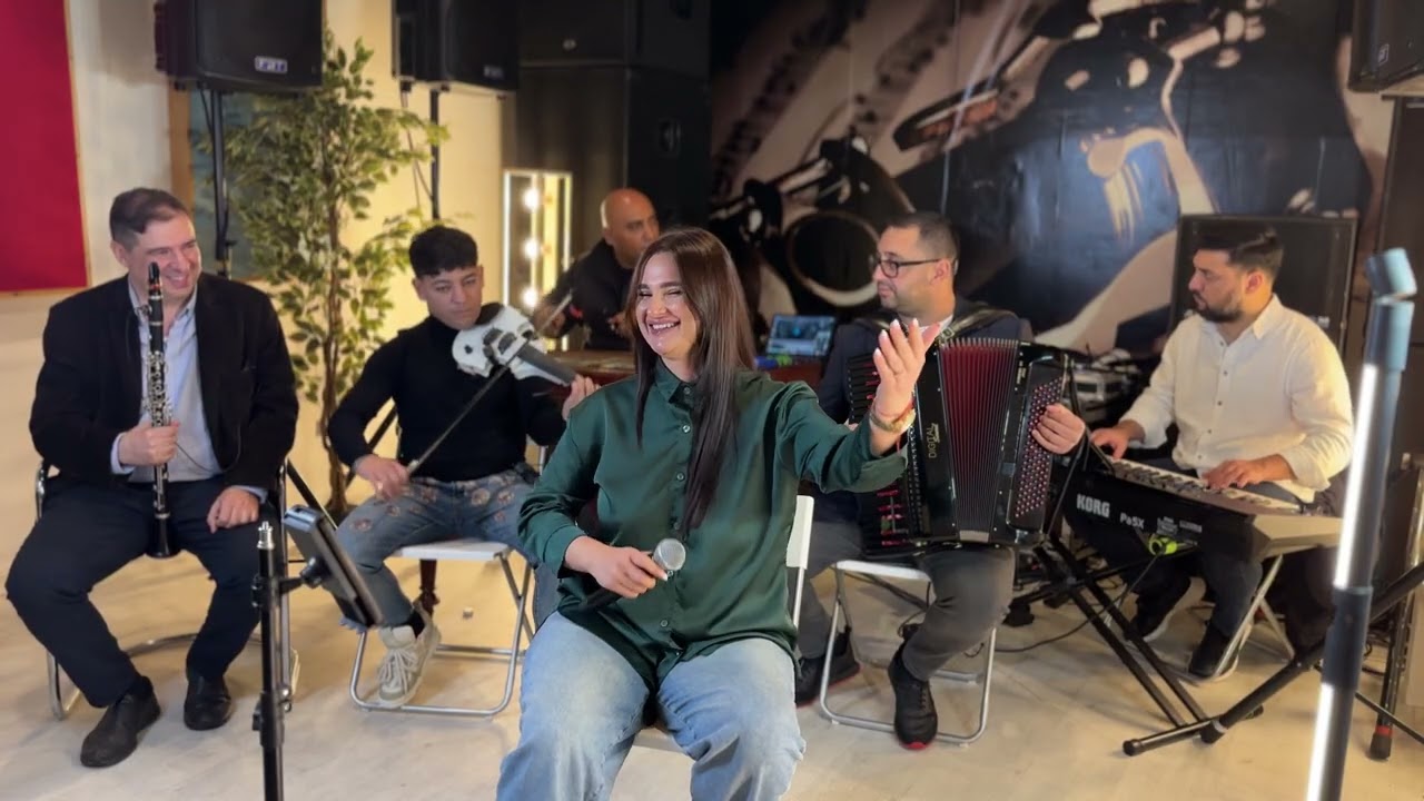 Taraful Alexandra Dragomir ❌❌❌ Mi-a plăcut șprițul și viața ( Am o dambla ) Live - cover 