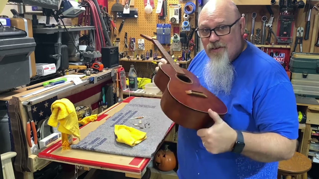 Thrift store find! Vintage Aria A-78 baritone! Part - 1