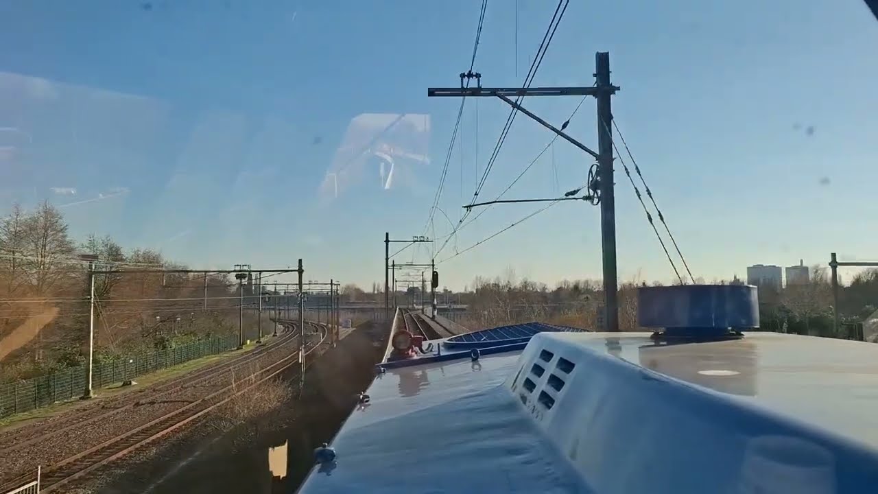 Stukje cabinerit V100: Fly-over bij Rotterdam Centraal