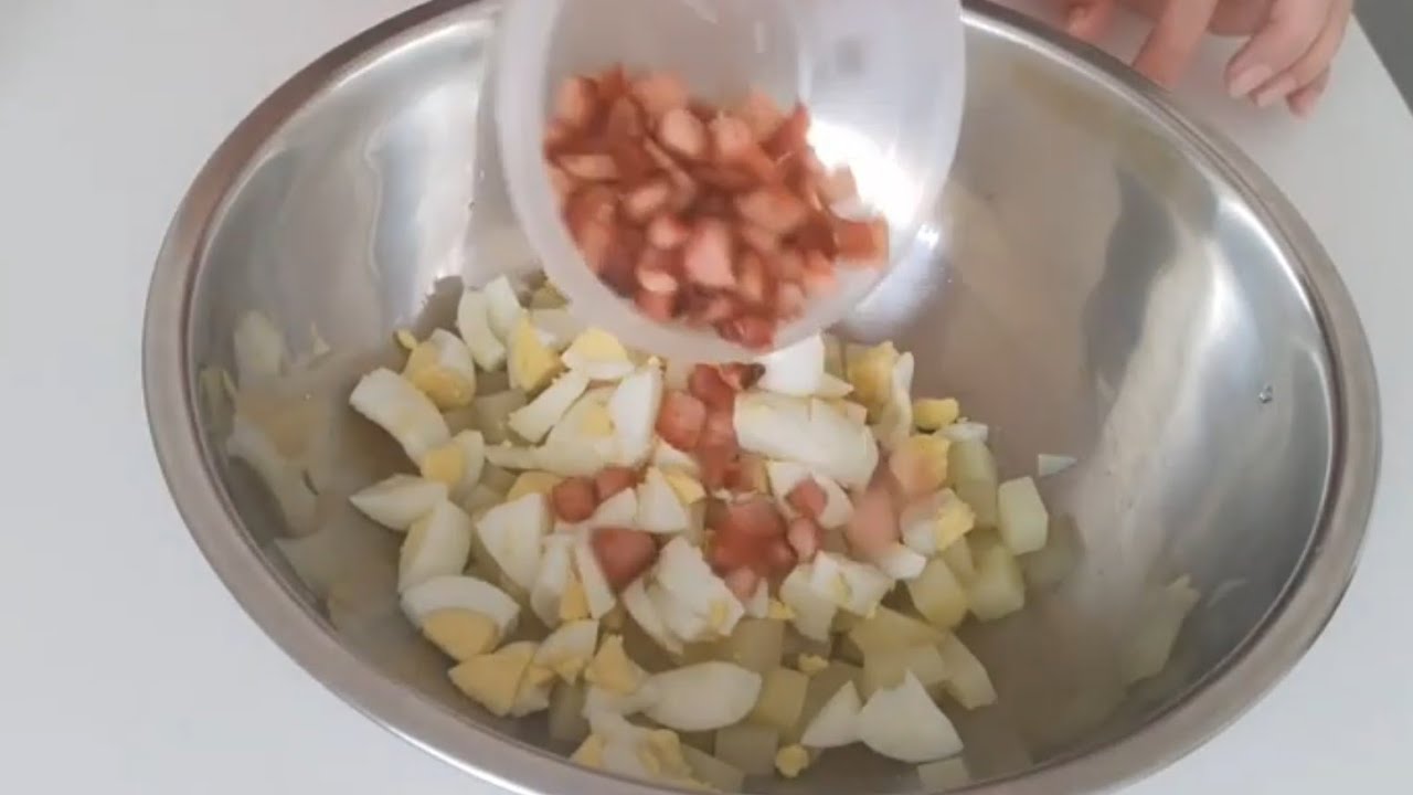 SALADA DE BACON E OVOS - ACOMPANHAMENTO DELICIOSO
